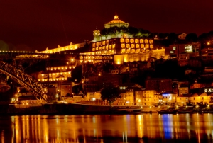 Noite de Fado - Porto - Portugal Noite de Fado - Porto - Portugal