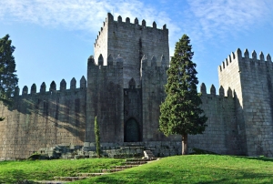 Castelo - Guimarães - Portugal Castelo - Guimarães - Portugal